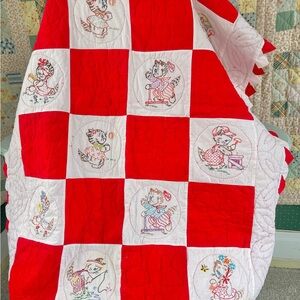 Vintage Embroidered Baby Blanket Kittens Cute